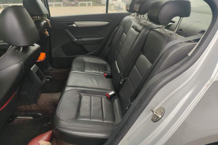 Used Volkswagen Lavida 2013 Restyled Classic 1.6L Automatic Comfort Edition