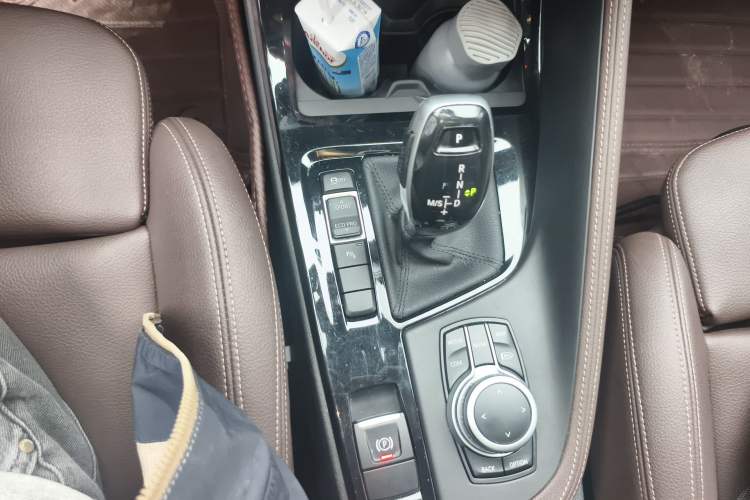 Used BMW X1 2021 sDrive20Li Premium Edition Gear Lever