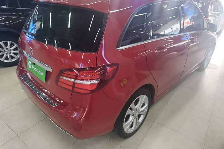 Used Mercedes-Benz B-Class 2015 B 200 Fashion Model
