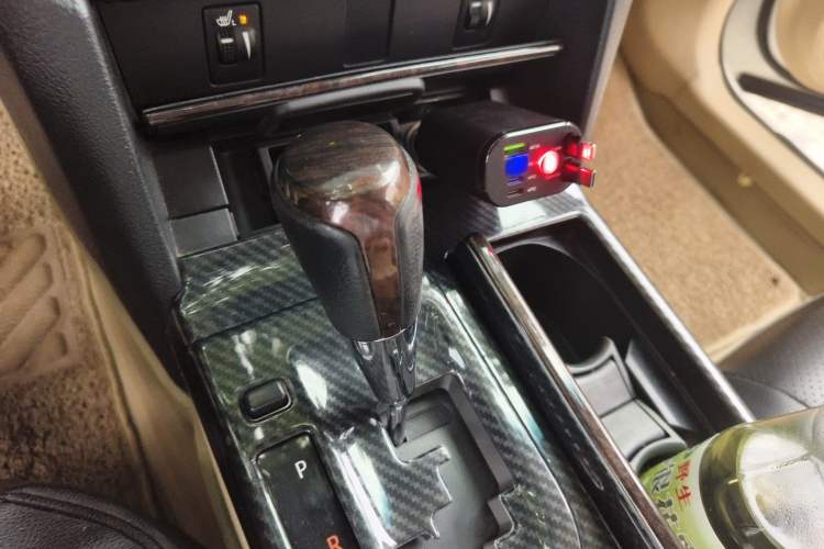 Used Toyota Camry 2015 2.0G Premier Edition Gear Lever