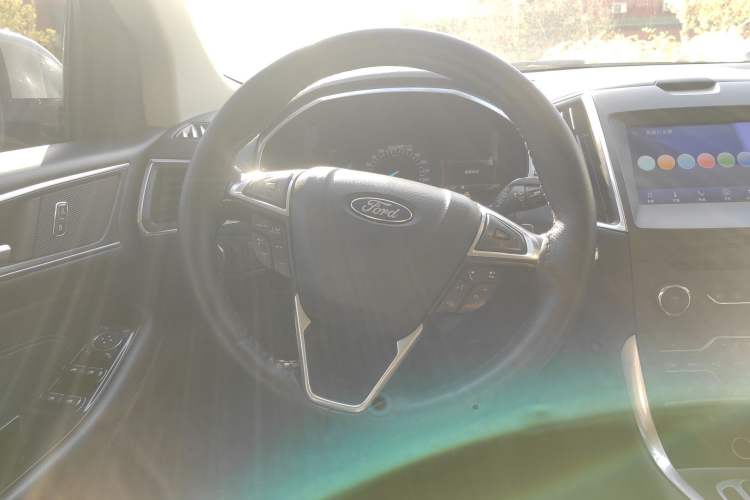 Used Ford Edge 2018 EcoBoost 245 Two-Wheel-Drive Titanium 7-Seater China V Standard
