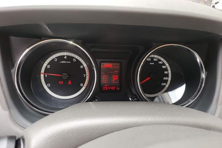 Used Dongfeng Aeolus A60 2014 1.6L Automatic Luxury Model Instrument Cluster