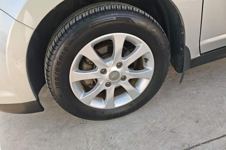 Used Venucia D50 2015 1.6L Manual Fashion Edition