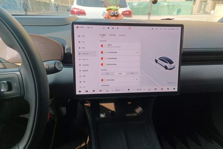 Used Zeekr 007 2025 Rear-Drive Intelligent Driving Version 75 kWh Audio And AC Panel