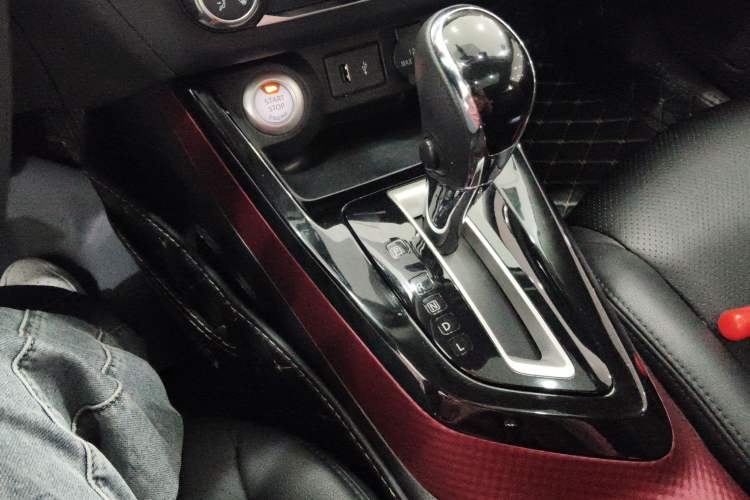 Used Nissan Lannia 2020 1.6L CVT Smart Connect Smart Cool Edition
