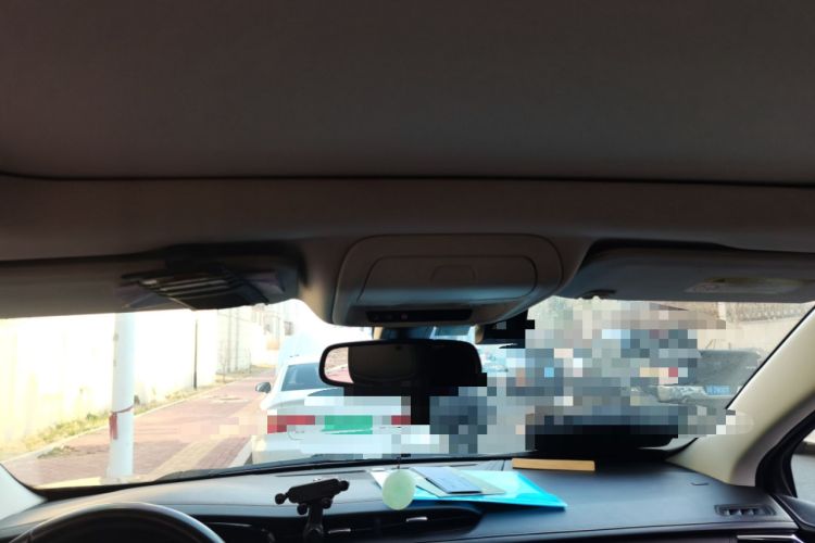 Used Cadillac XT5 2016 25T Luxury Model Headliner