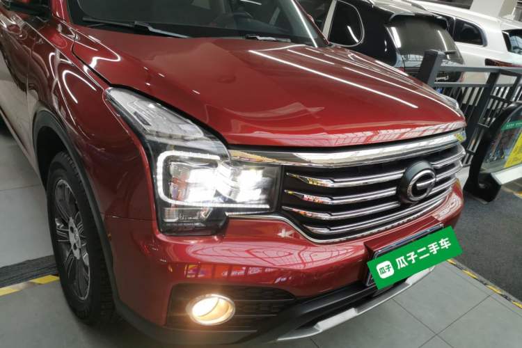 Used GAC Trumpchi GS7 2017 320T Two-Wheel-Drive Luxury Smart Connectivity Model Front