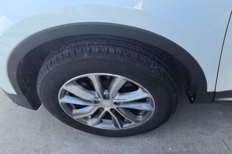 Used Geely Auto Emgrand X7 Sport 2018 1.8TD Automatic Two-Wheel Drive Smart Connect 4G Internet Edition