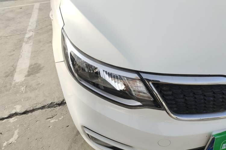 Used Kia K2 2015 Sedan 1.4L Automatic GLS