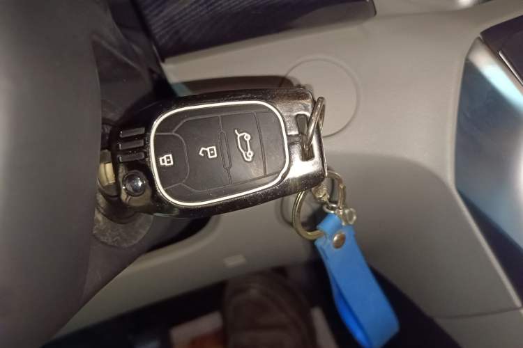 Used SAIC MAXUS G50 2023 1.5T Manual Comfort A Interior 1