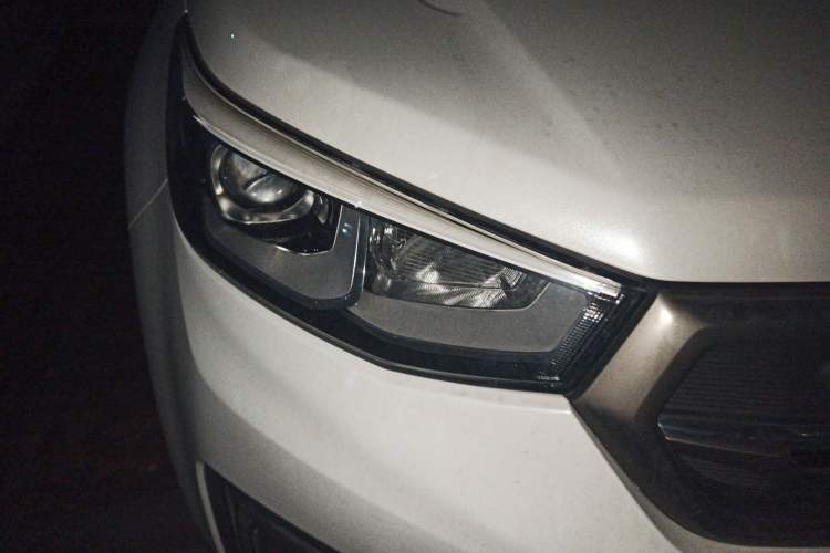 Used CHANGAN CS55 2017 1.5T Automatic Colorful Edition Right Front Headlight