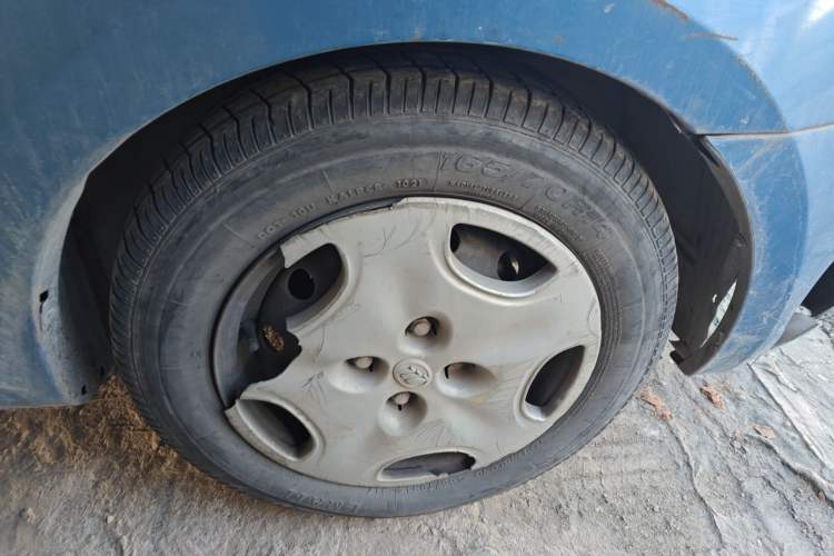 Used Lifan Auto 320 2012 Champion Edition 1.3L Manual CoolDrive Model
