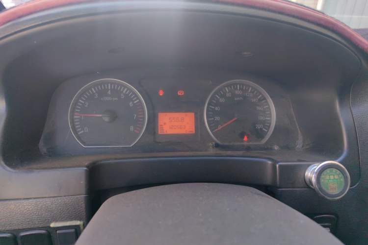 Used FORTHING Lingzhi 2015 V3 1.5L 5-Seater Special Offer Model
