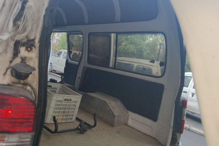 Used Jinbei Hiace 2014 2.0L 5th Generation Kuaiyunwang Business Version 4G20B
