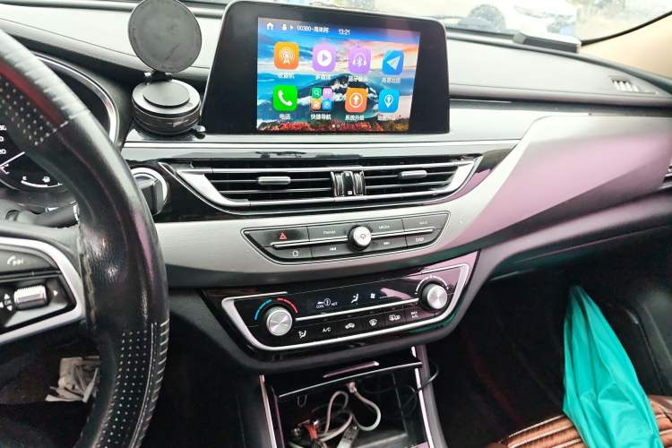 Used CHANGAN Ruicheng CC 2020 1.5T Manual Xuanrui Model Audio And AC Panel