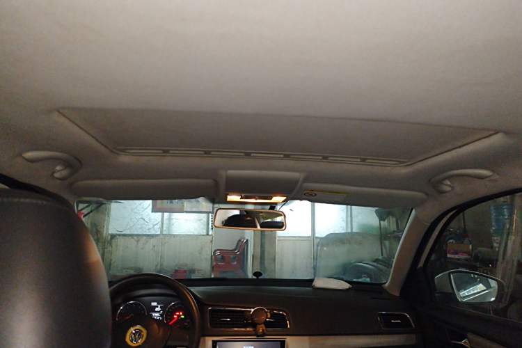 Used Volkswagen Lavida 2013 Restyled Classic 1.6L Automatic Comfort Edition Headliner