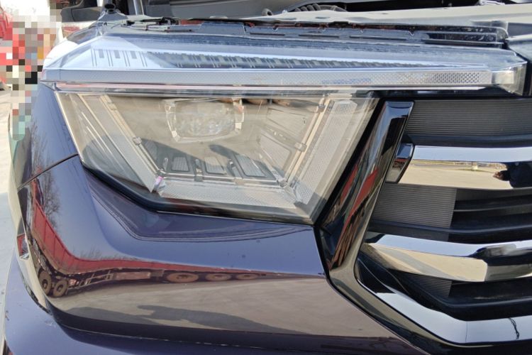 Used Tank 400 New Energy 2026 Model—Hi4-Z Smart Enjoyment Version Right Front Headlight