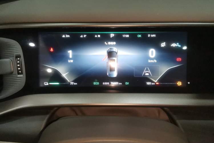 Used Denza D9 2022 DM-i 970 Four-Wheel Drive Flagship Model
