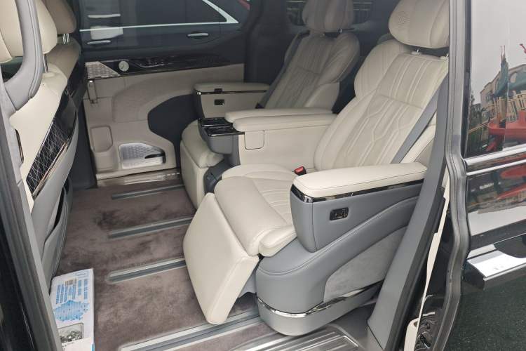 Used Zeekr 009 2022 Revised WE Version Left Rear Seat