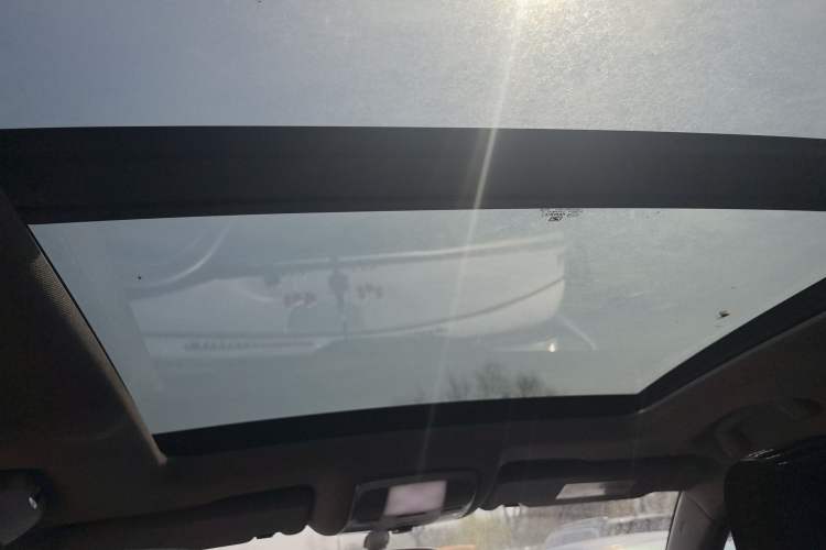 Used Zotye T600 Coupe 2017 1.5T Manual Luxury Model Headliner