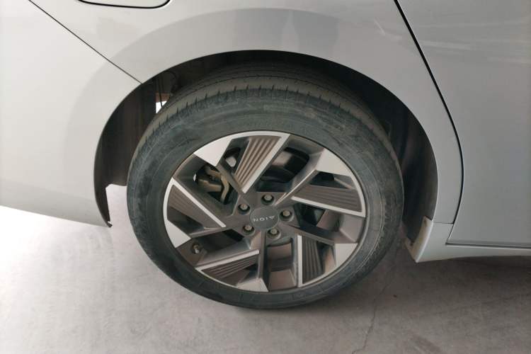 Used AION S Plus 2021 70 Intelligent Edition Exterior 4