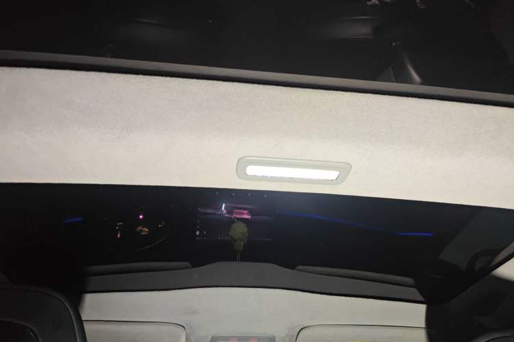 Used Zeekr 007 2025 Rear-Drive Intelligent Driving Version 75 kWh Headliner