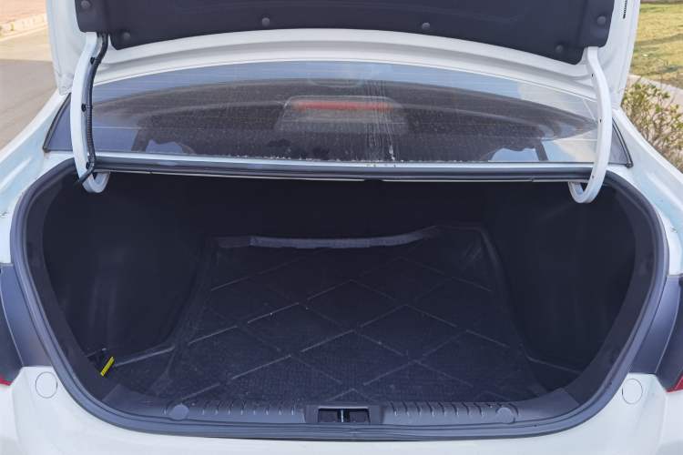 Used Geely Auto Vision 2019 Upgraded Model 1.5L Automatic Prestige Version China V Standard