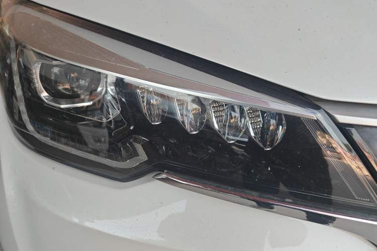 Used CHANGAN CS85 COUPE 2019 1.5T DCT Luxury Version China VI Standard
