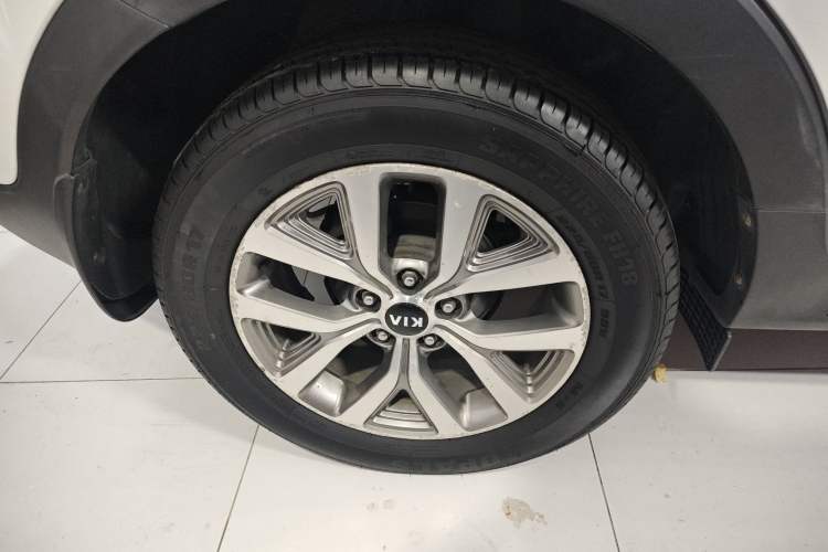 Used Kia Sportage R 2015 2.0L Automatic Two-Wheel Drive GLS Exterior 4