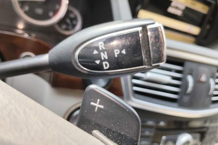 Used Mercedes-Benz E-Class 2011 E 300 L Elegant Model