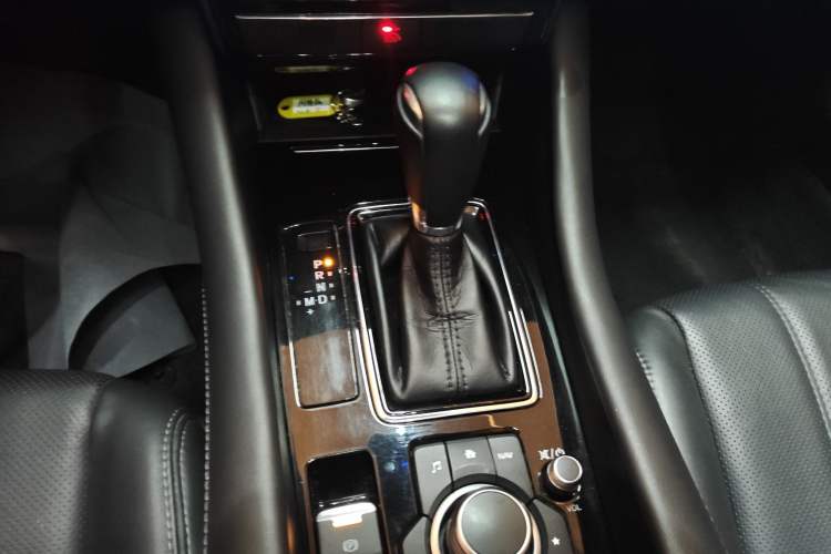 Used Mazda Atenza 2020 2.5L Skyline Sport Edition Gear Lever