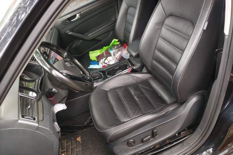 Used Volkswagen Passat 2016 330TSI DSG Luxury Edition Left Front Seat