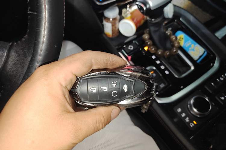 Used GAC Trumpchi GS8 2017 320T Four-Wheel Drive Luxury Smart Connectivity Version (7 Seats)