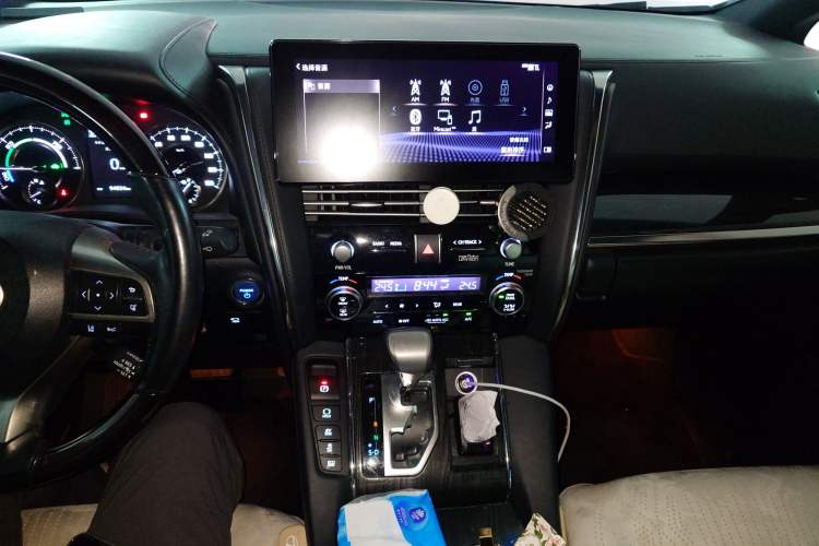 Used Lexus LM 2020 300h Four-Seat Grand Edition