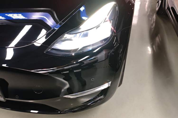 Used Tesla Model Y 2023 Long-Range All-Wheel-Drive Version