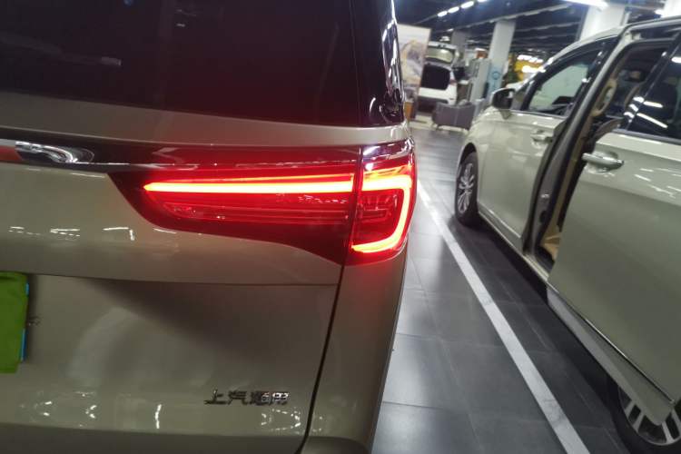 Used Buick GL8 2022 ES Land Cruiser 653T Luxury Model