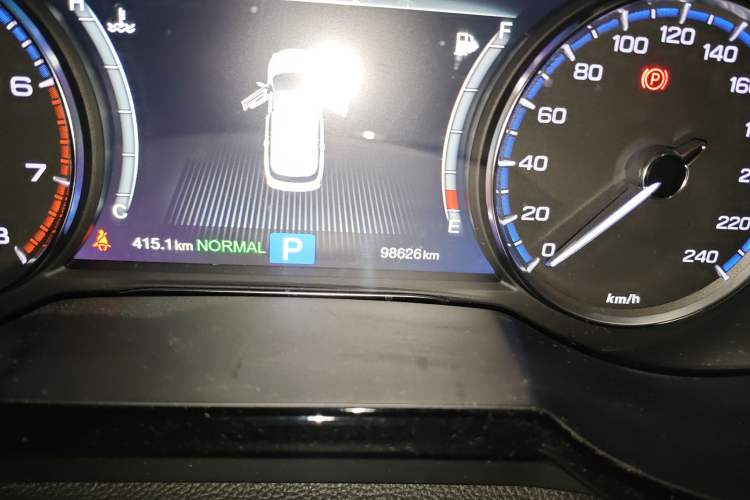 Used GAC Trumpchi GS8 2017 320T Two-Wheel Drive Luxury Smart Connectivity Version (7 Seats)