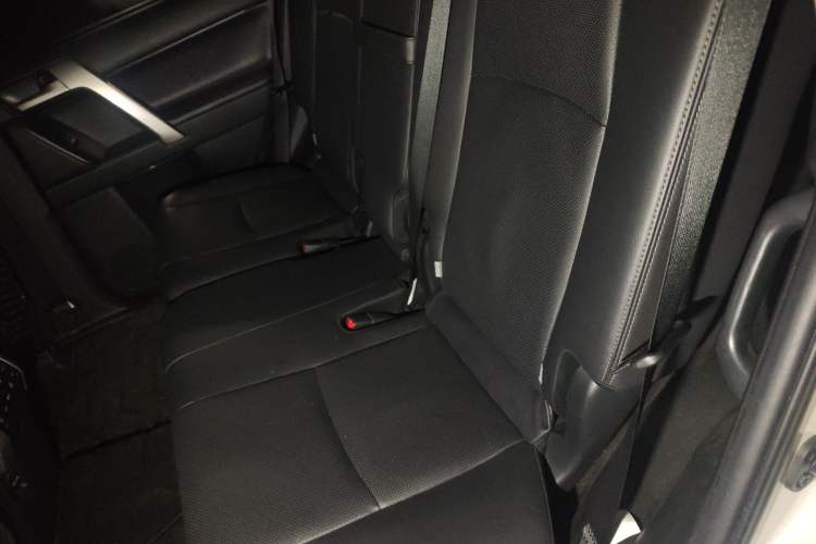 Used Toyota Prado 2019 3.5L Automatic TX-L Deluxe Edition with Rear-Mounted Spare Tire
