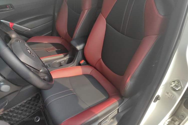 Used Toyota Corolla Cross 2023 Dual-Motor 2.0L Pioneer Edition
