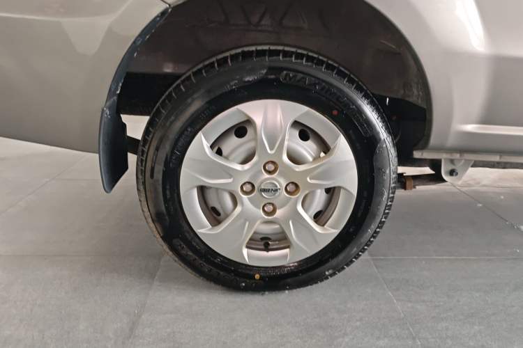 Used Jinbei Hiace X30 2021 1.5L Comfort Model Base Version (No Air Conditioning) Van China VI Standard SWC15M Exterior 5