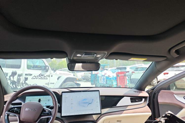 Used BYD Seal 2024 HONOR Edition DM-i 1.5L 121km Prestige Model Headliner