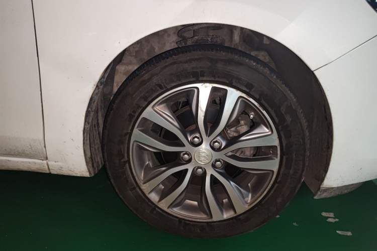 Used Buick GT 2018 18T Automatic Elite Model