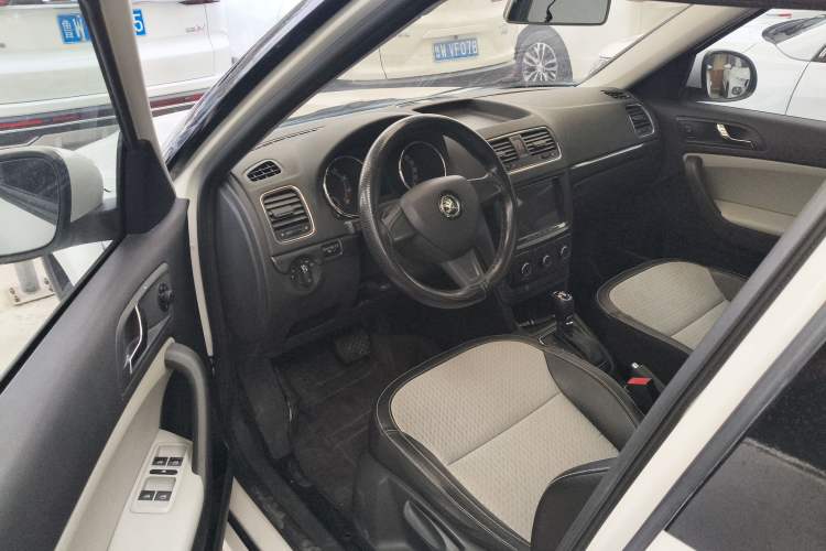 Used Skoda Yeti 2017 TSI280 DSG Advanced Edition
