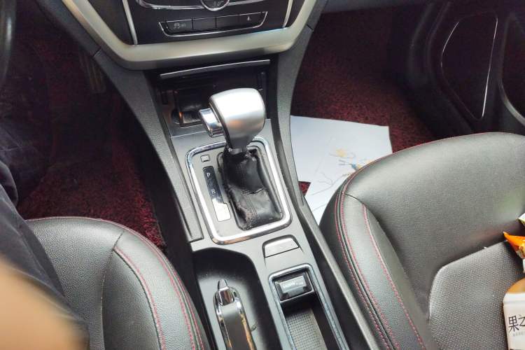 Used Geely Auto Emgrand 2015 Sedan 1.5L CVT Upward Version Gear Lever