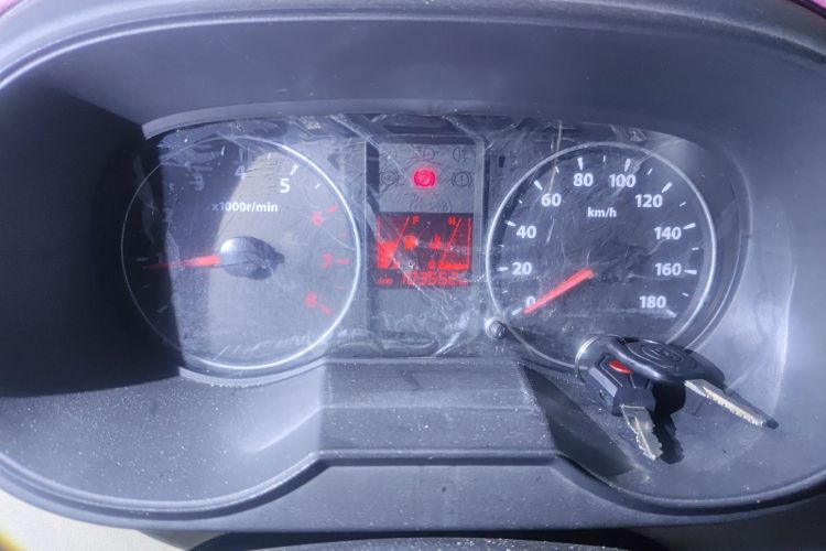 Used FAW Jiabao V80 2013 1.3L Business Comfort Model CA4GX13
