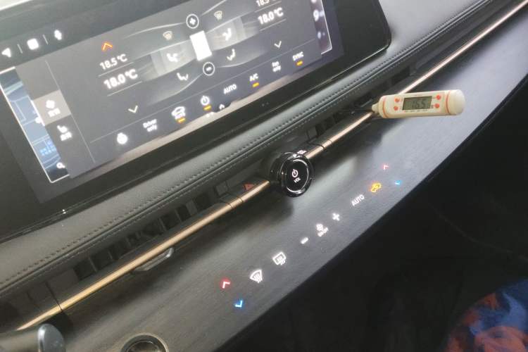 Used Nissan ARIYA 2022 Two-Wheel Drive Long Range Top-Tier Version Audio And AC Panel