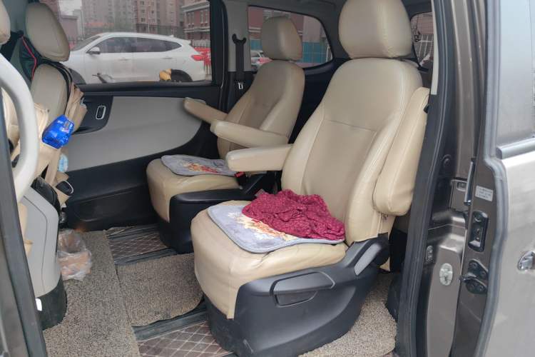 Used Huasong 7 2015 2.0T Automatic Comfort Model