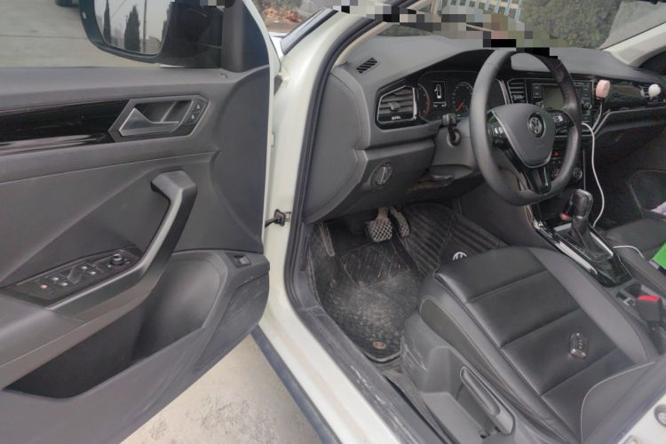 Used Volkswagen T-ROC 2018 280TSI DSG Two-Wheel Drive Comfort Version China VI Standard