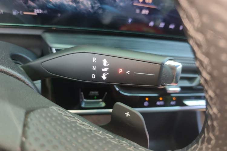 Used Buick LaCrosse 2025 28T Platinum Edition
