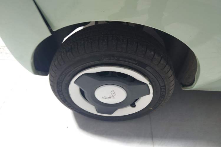 Used Wuling Hongguang MINIEV 2022 Macaron Premium Model – Lithium Iron Phosphate